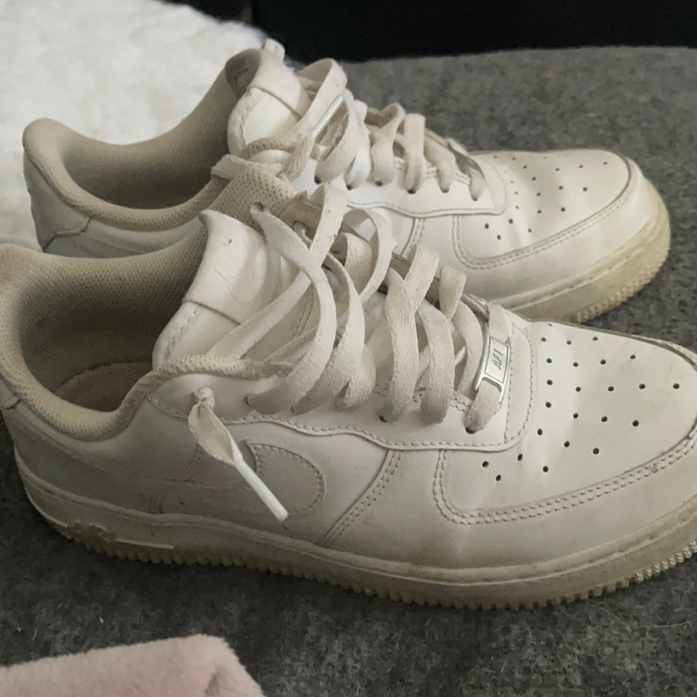 Used Nike Air Force 1